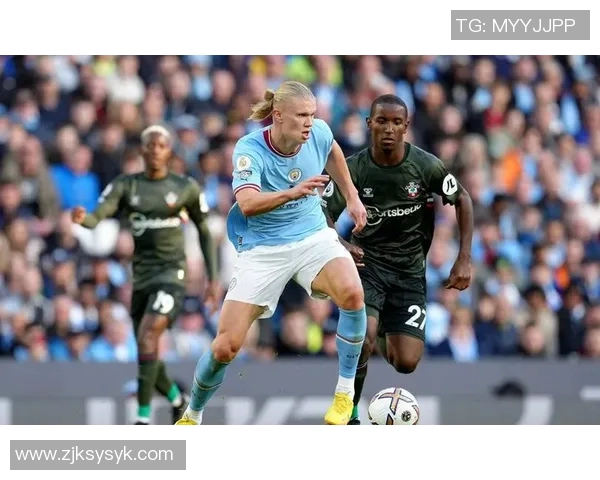 全球顶级足球明星年薪揭秘与收入排行榜分析