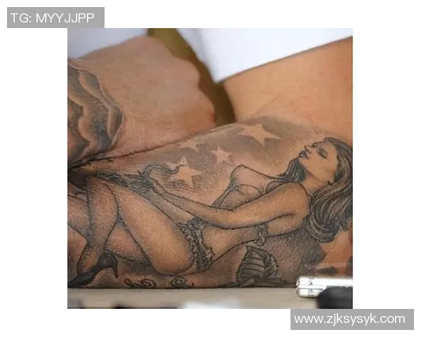 足球明星背后纹身图案揭秘女性魅力与个性表达的完美结合