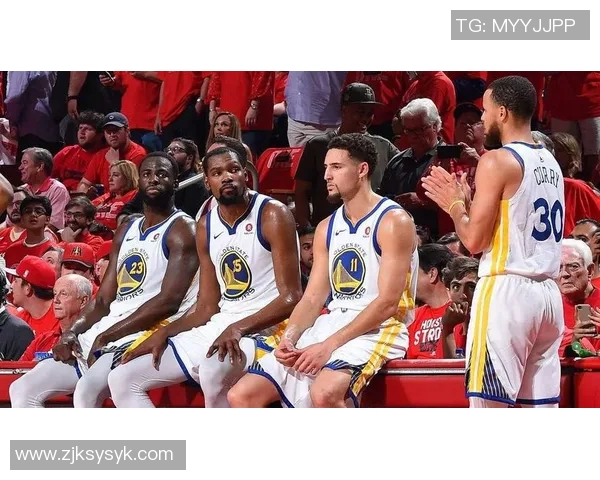 勇士与火箭激战正酣精彩微直播视频回顾与分析